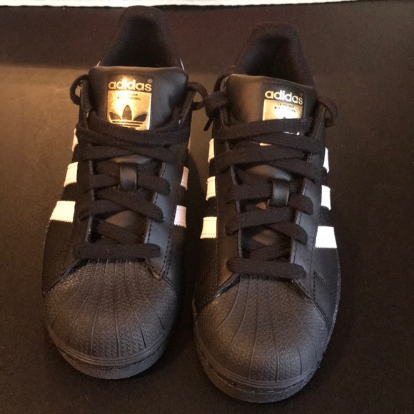 Adidas - Picture 2 of 4